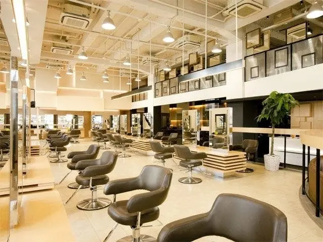 HAIR & MAKE ZEST 吉祥寺店