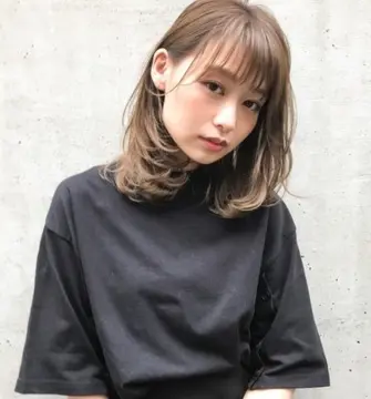 重たく見せたくない！よく聞くレイヤーって？レイヤーカットでふんわり軽やかヘアに♡