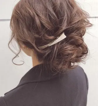 【簡単】ほんのり色っぽヘアアレンジ♡髪をアップにまとめて美人度高まる！