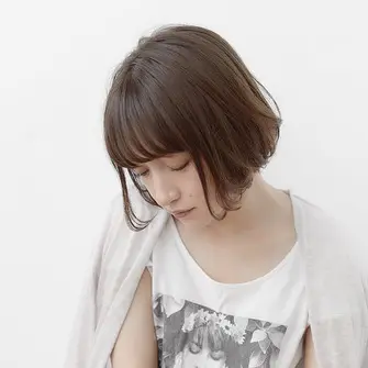 ボブのヘアアレンジはストレートアイロンにおまかせ！