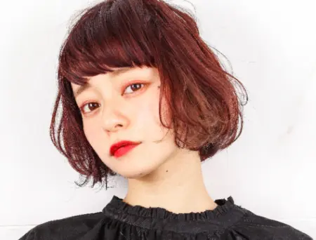 恋を呼び寄せるヘアカラー？髪色をピンクに変えてみない？