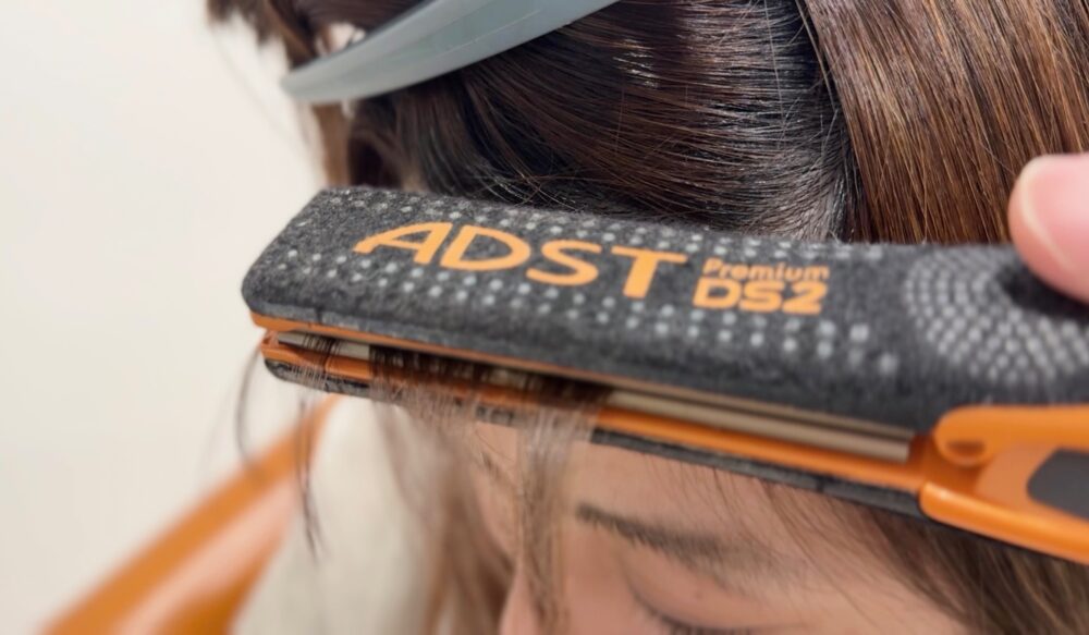 ADST（アドスト）DS2 ストレートアイロンでスタイリング